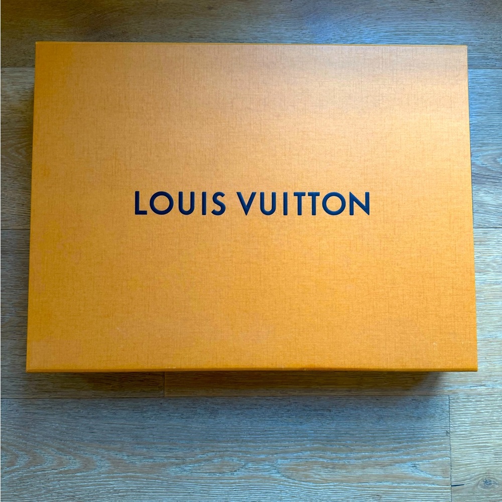 Louis Vuitton Large Authentic Signature Orange Storage /Gift box Price Firm!